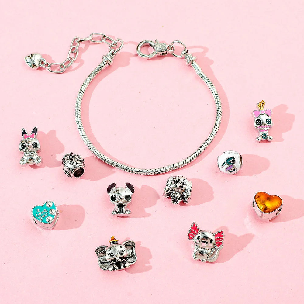 Kalendarz Adwentowy Stitch Charmsy™